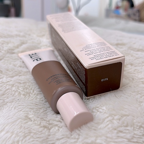 BITE BEAUTY
Changemaker Supercharged Micellar Foundation Shade “D175” - Picture 2 of 3